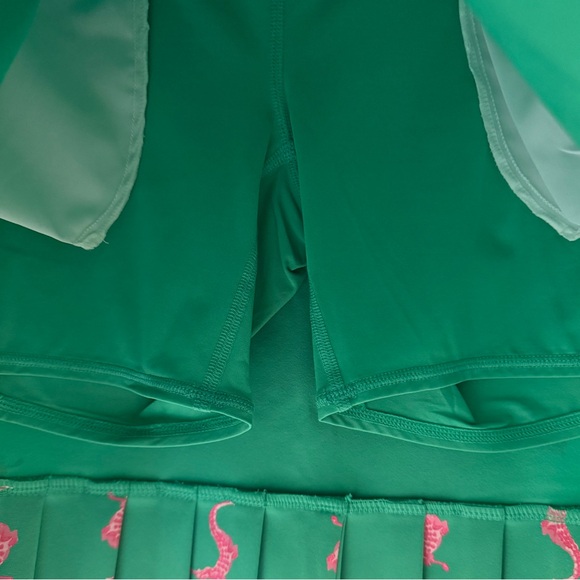 NWT Lilly Pulitzer Monica UPF 50+ Skort Spearmint Par Tee Animals SIZE 2 GOLF - Picture 7 of 10